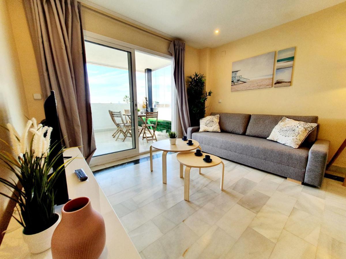 Cozy Apartment On The Beach Sitio de Calahonda Kültér fotó